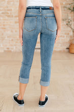 Load image into Gallery viewer, Laura Mid Rise Cuffed Skinny Capri Jeans
