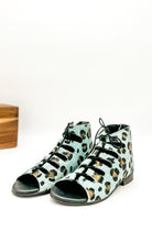 Load image into Gallery viewer, Nola Sandals in Teal
